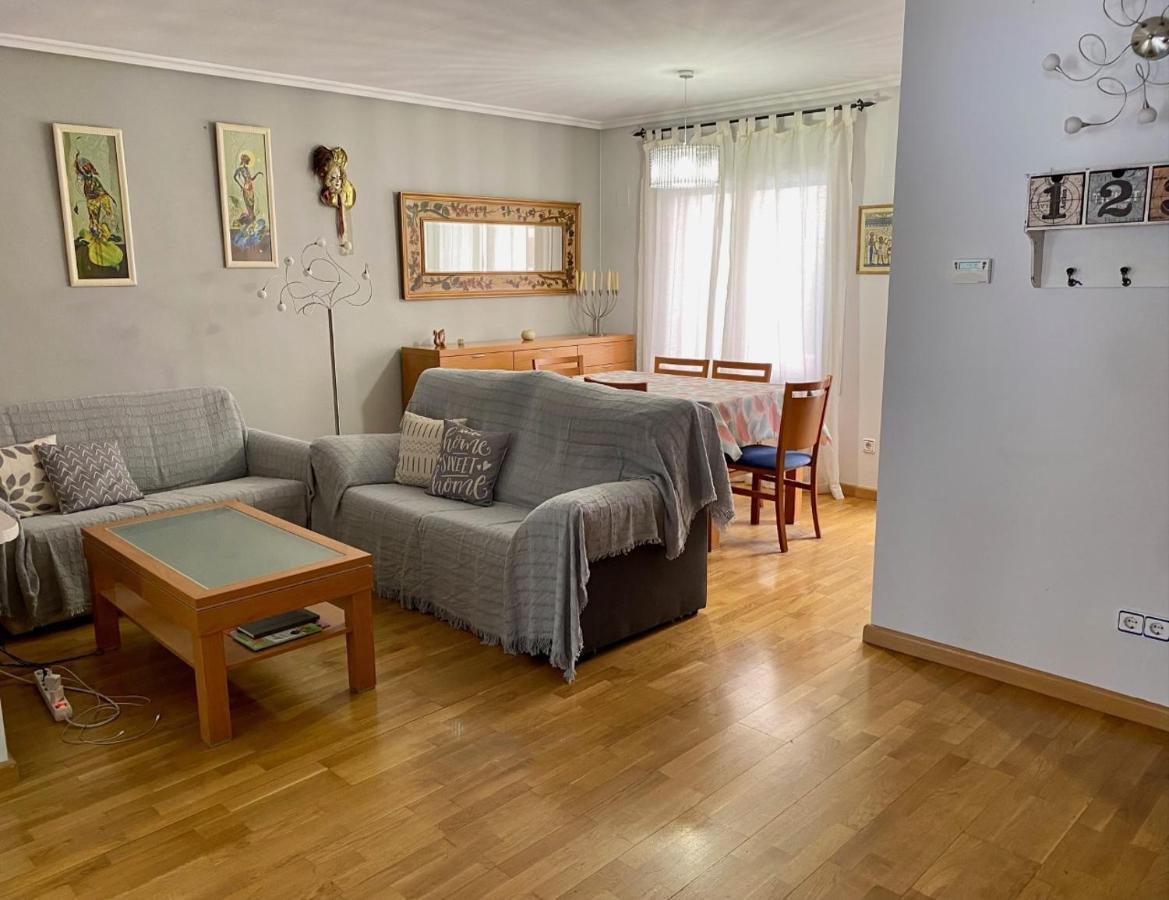 Acogedor Y Centrico Apartamento En Jaca - Wifi Dış mekan fotoğraf